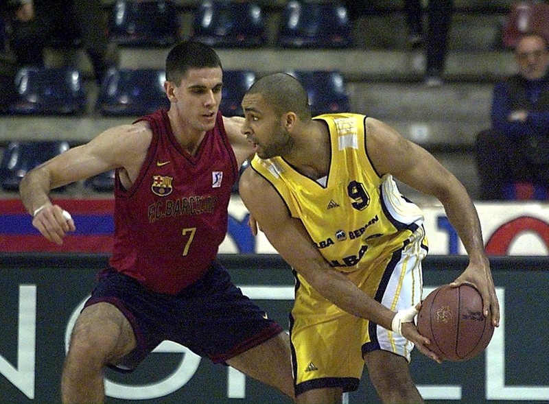 Preminuo njemački košarkaški as porijeklom iz Nigerije Ademola Okulaja