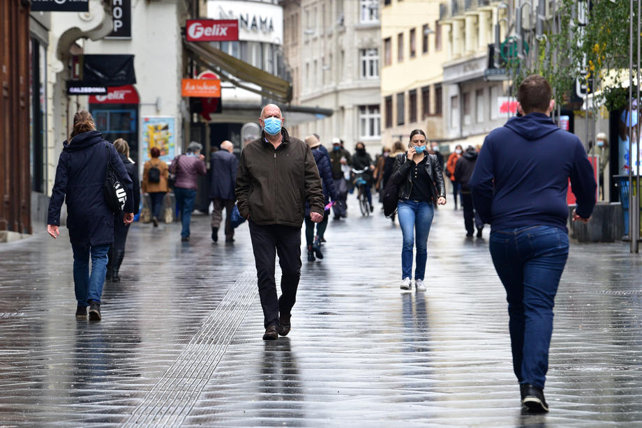 Slovenija kreće u masovno testiranje brzim testovima do kraja godine