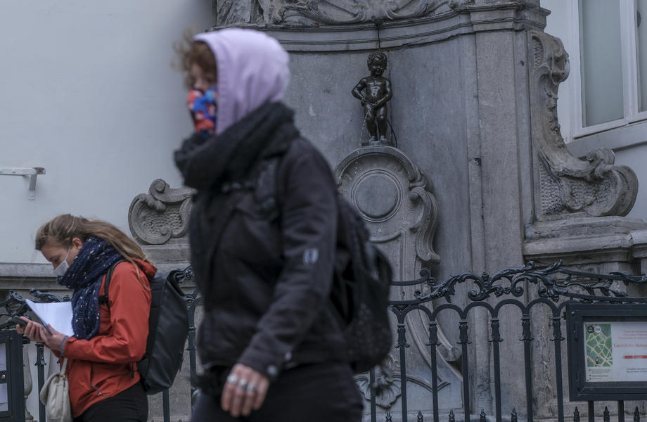 Europa zaoštrava mjere, covid hara, zdravstveni sustavi ugroženi