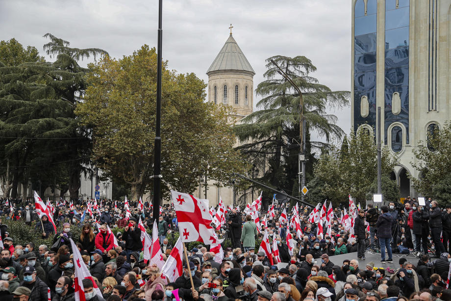 Demonstranti u Gruziji traže nove izbore