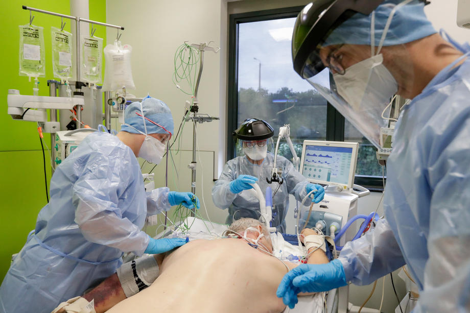 U SAD-u od korona virusa zaraženo više od 12 miliona ljudi