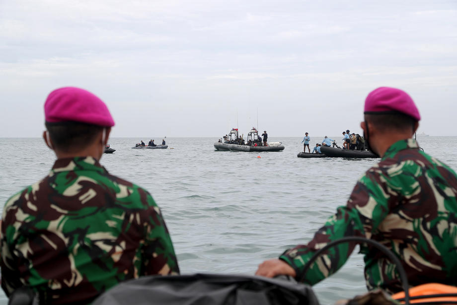Potraga uz obalu Džakarte za avionom