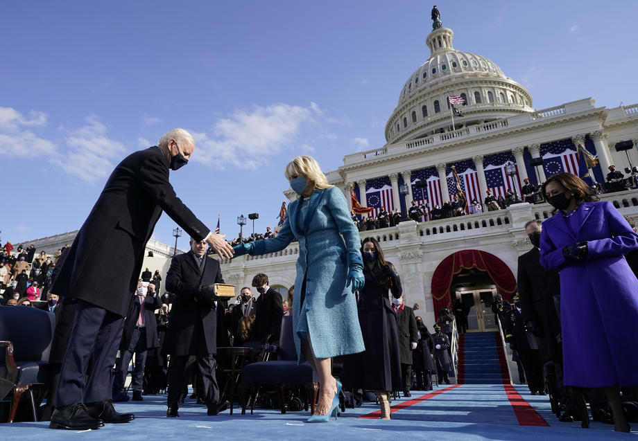 Čelnici NATO-a, EU-a i brojnih država čestitali Bidenu i Harris