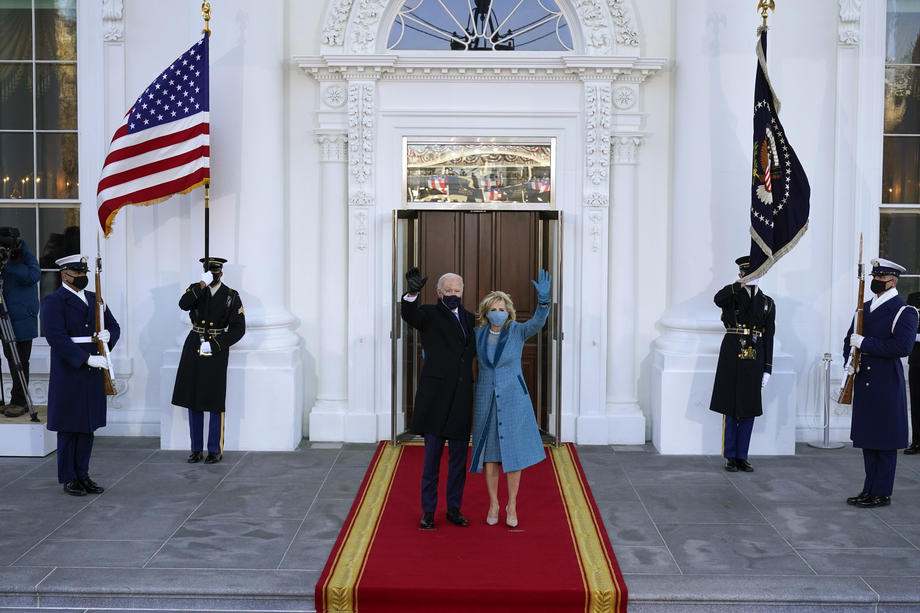 Biden s porodicom stigao u Bijelu kuću