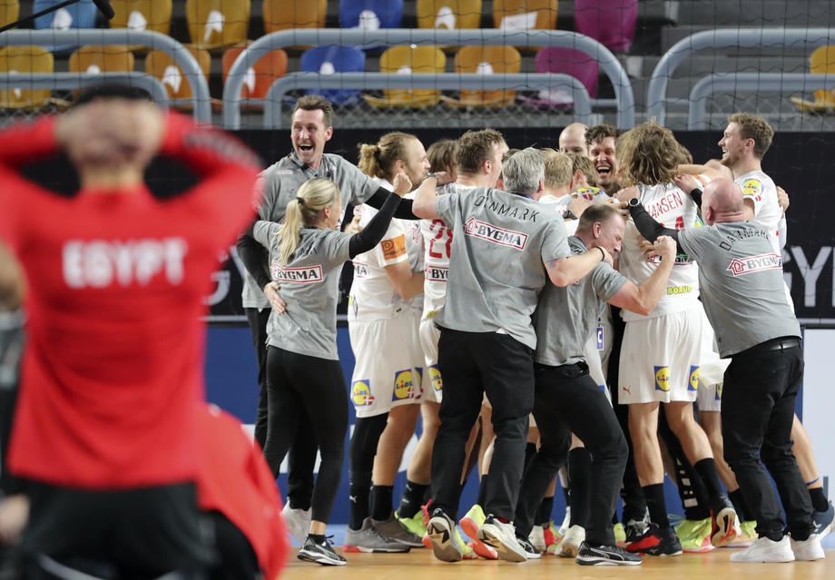 Svan Hansen sa sedmerca odveo Dansku u polufinale SP-a