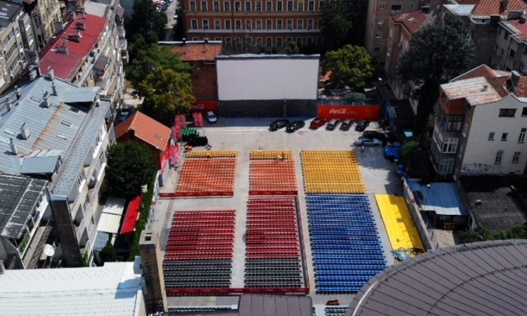 Sutra specijalna predfestivalska projekcija: Besplatan film iznenađenja