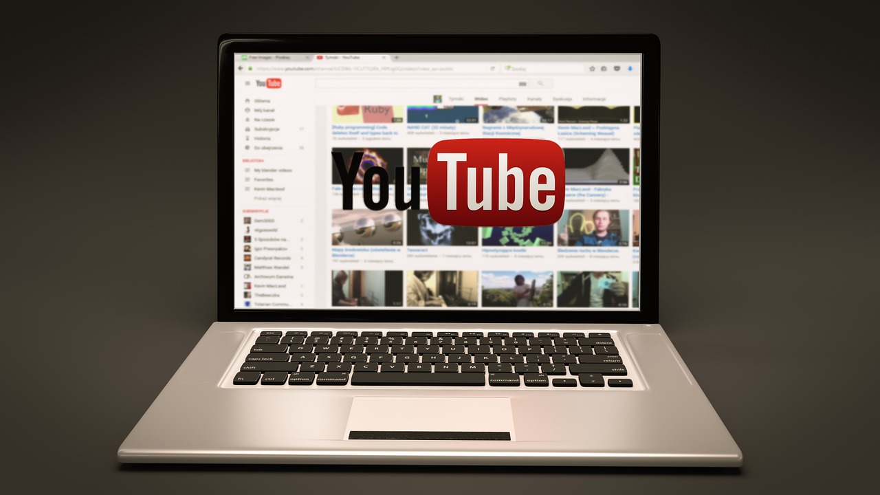 Djeca najčešće prate "YouTubere"