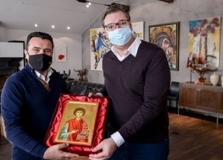Zaev poklonio Vučiću ikonu svetog Pantelejmona