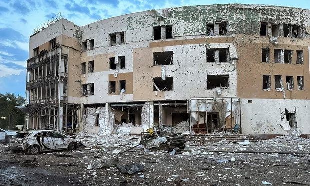 Ruske snage pogodle hotel u Zaporožju, jedna osoba poginula, 16 povrijeđeno