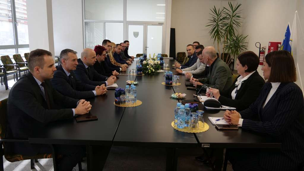 Delegacija Vlade ZDK u posjeti općini Olovo, razgovor o realizaciji zajedničkih projekata