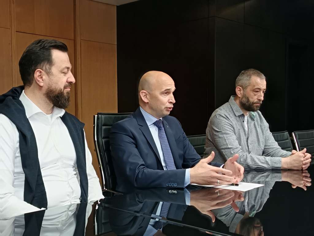 Vlada ZDK: Jusuf Duraković neopravdano uzurpira poziciju rektora UNZE-a