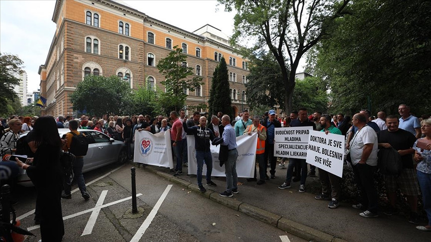 Sindikat radnika u zdravstvu najavio štrajk ukoliko Vlada Kantona Sarajevo ne usvoji izmjene Kolektivnog ugovora