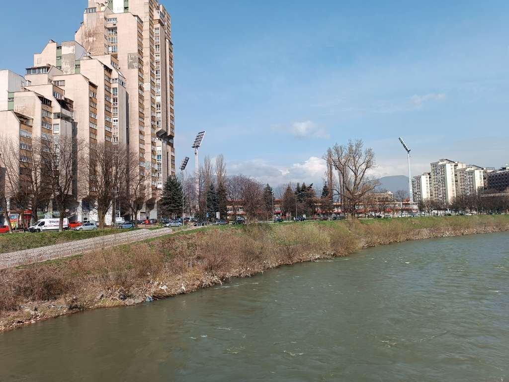 U zeničkom naselju Donja Vraca voz usmrtio dijete