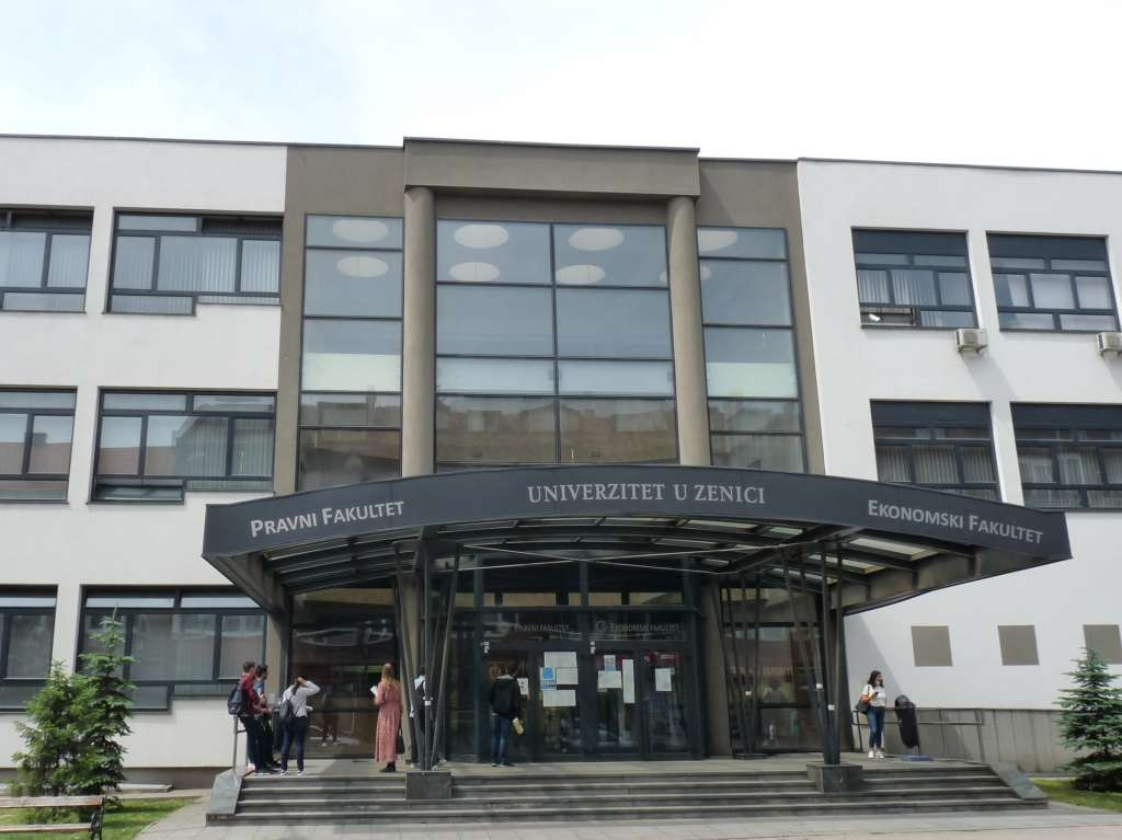Zenički univerzitet za prvi ciklus zaprimio još 240, a ukupno za sve cikluse 333 prijave studenata
