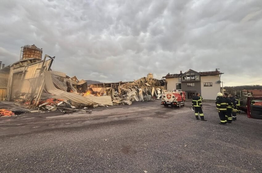 Lokaliziran požar u preduzeću ‘Saga’ ,70 radnika ostalo bez posla