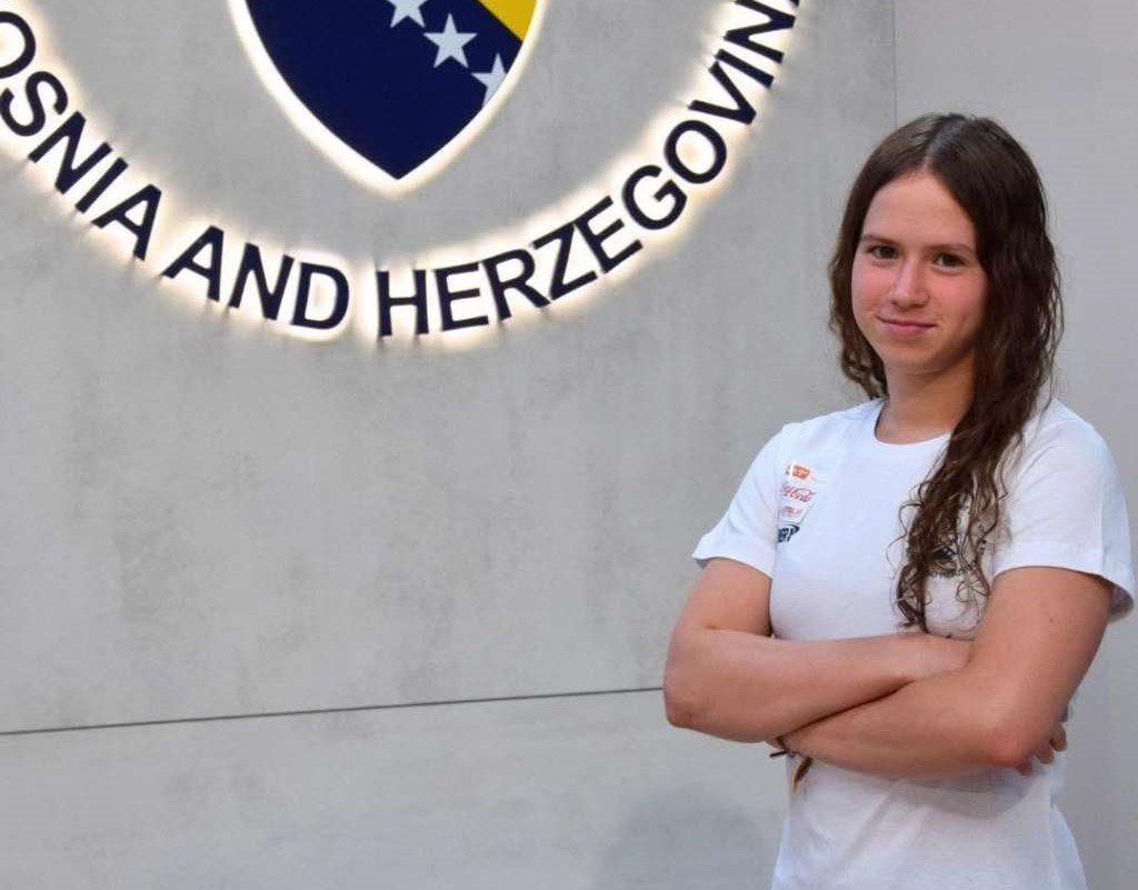 Plivačica Zerina Vrabac na 200 metara delfin srebrena na EYOF-u