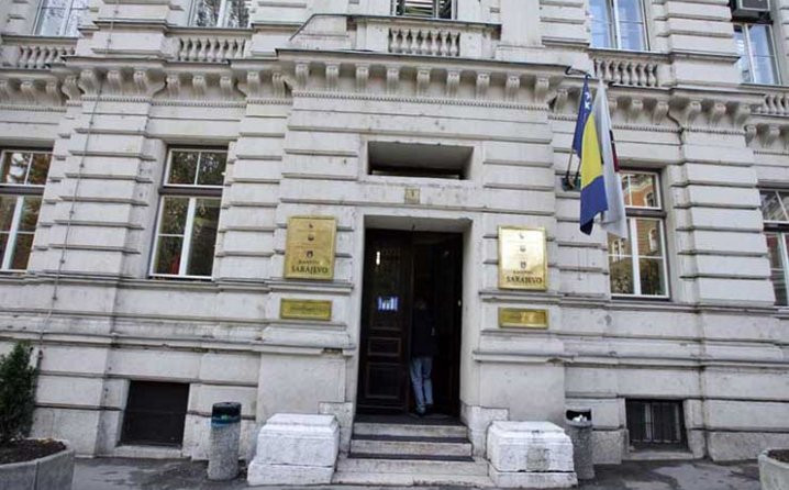 Sindikat komunalne privrede odgodio proteste, postignut dogovor s Vladom KS