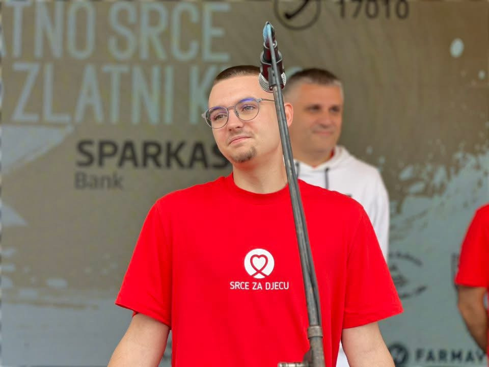 Zlatni krug hrabrosti, ljubavi i nade - Visoko kuca jednim srcem za djecu oboljelu od raka