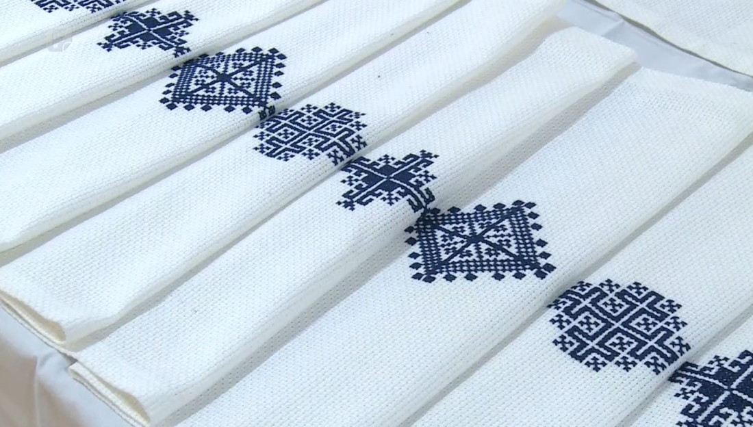Zeničanke na ovogodišnjim Susretima tradicija imale priliku pogledati i naučiti Zmijanski vez