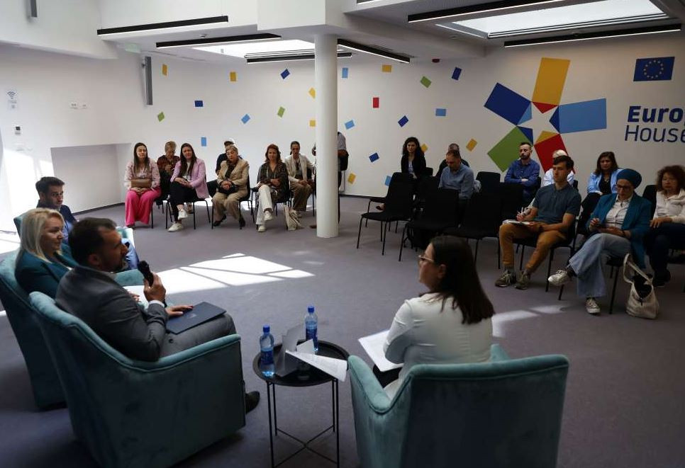 Preživjelim žrtvama seksualnog nasilja u sukobu potrebna podrška društva i ohrabrenje