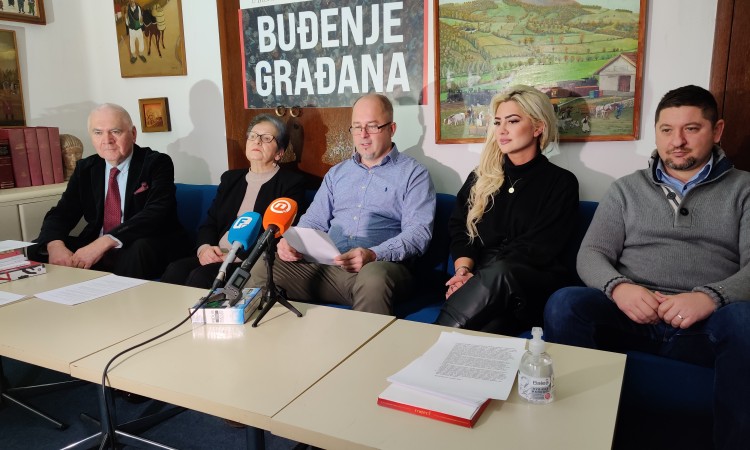 Ispred Veleposlanstva Srbije u Sarajevu prosvjed zbog neustavnog obilježavanja 9. siječnja