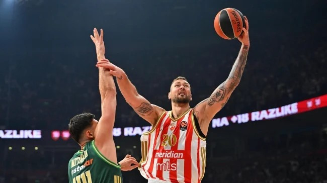 Košarkaši Crvene zvezde savladali Panathinaikos i upisali sedmu uzastopnu pobjedu u Evroligi
