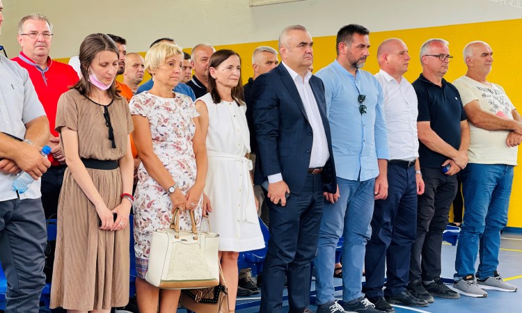 Zvornik: Povratnička škola u Križevićima dobila fiskulturnu salu